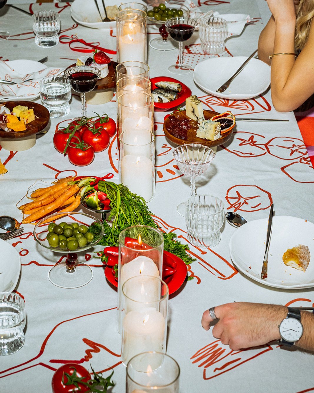 LA FESTA TABLECLOTH