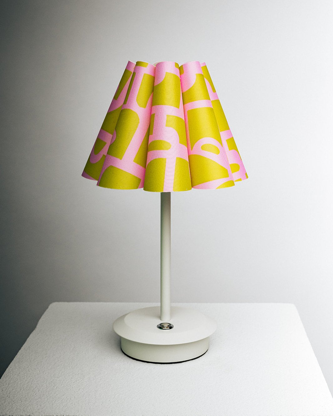 IRIS LAMP - PINK LEMONADE