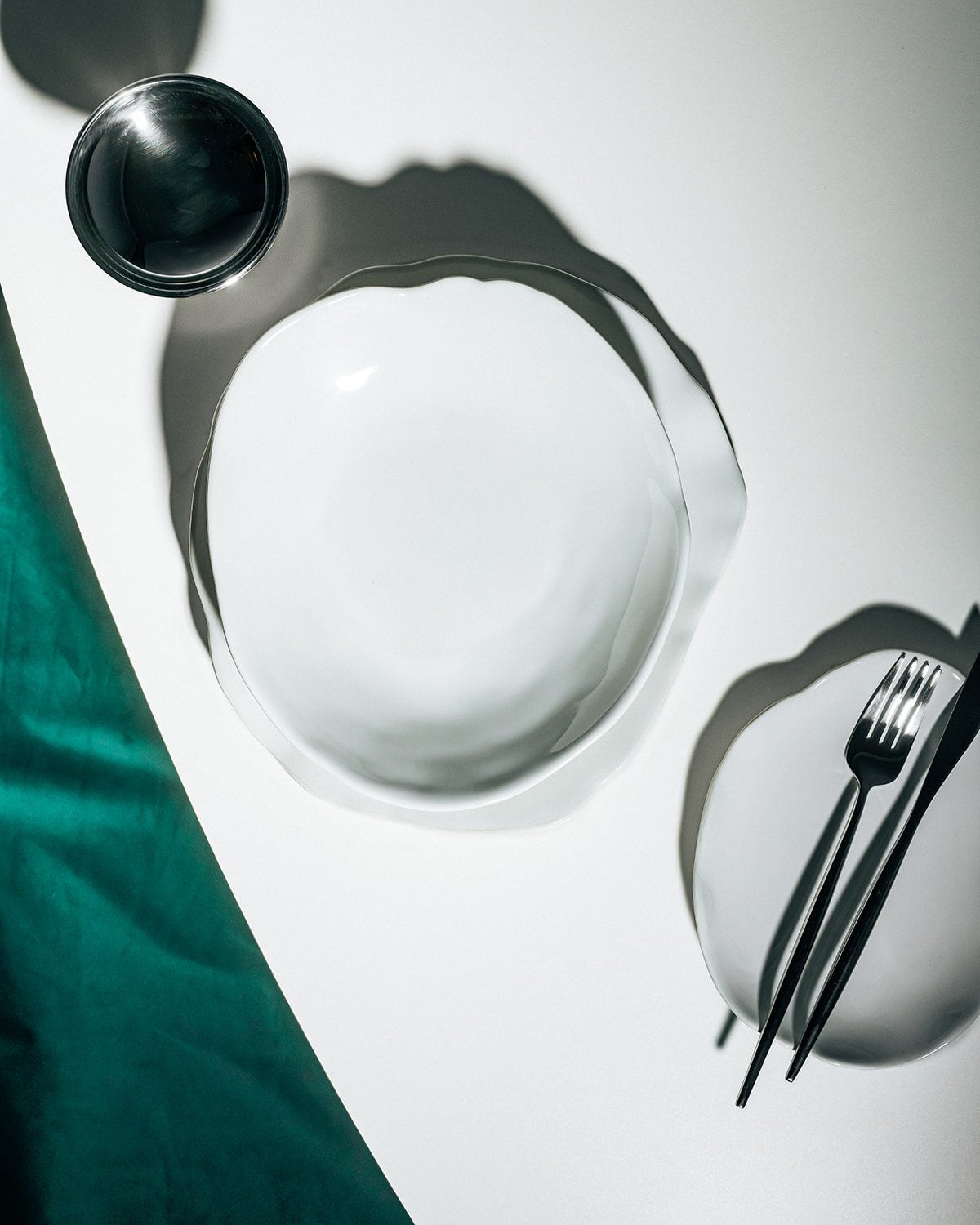 DONA PLATES