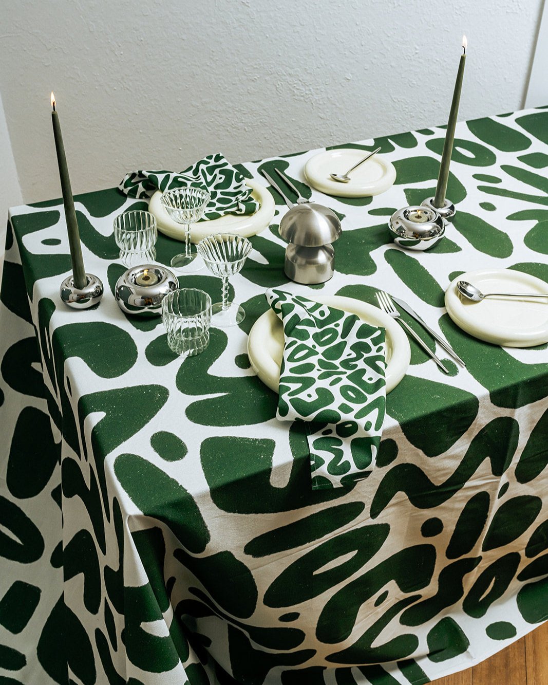 OLIVIA TABLECLOTH