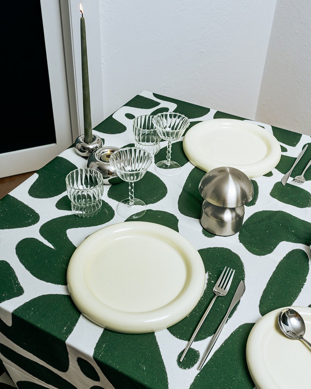OLIVIA TABLECLOTH