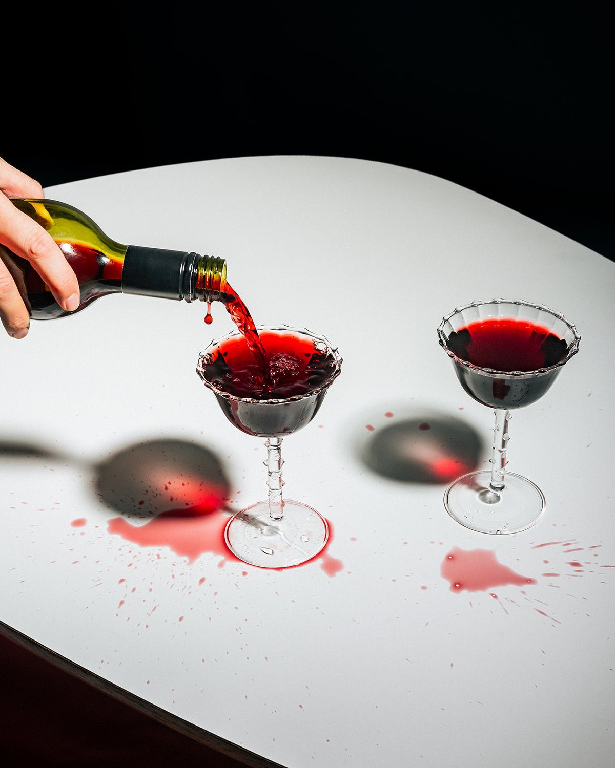 AUDREY CHAMPAGNE & WINE GLASS